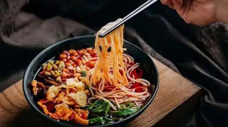 吃螺螄粉衣服上有味道如何快速解決！滾筒衣服烘干機(jī)有辦法