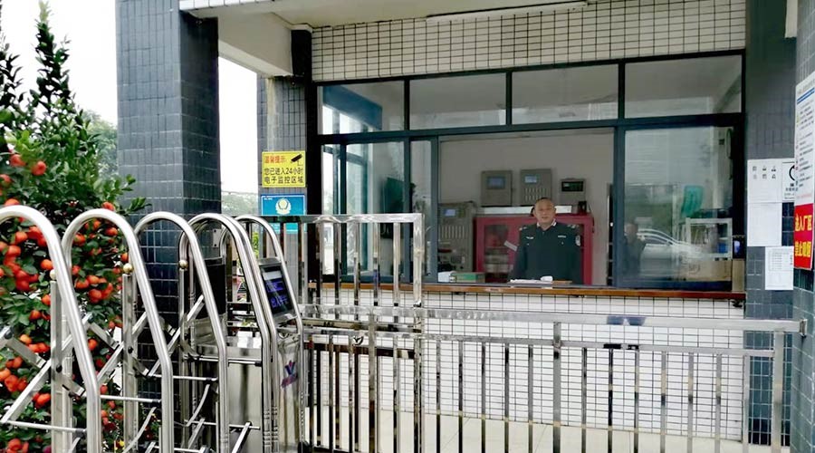 擔(dān)當(dāng)與責(zé)任！金環(huán)電器保安春節(jié)堅(jiān)守崗位